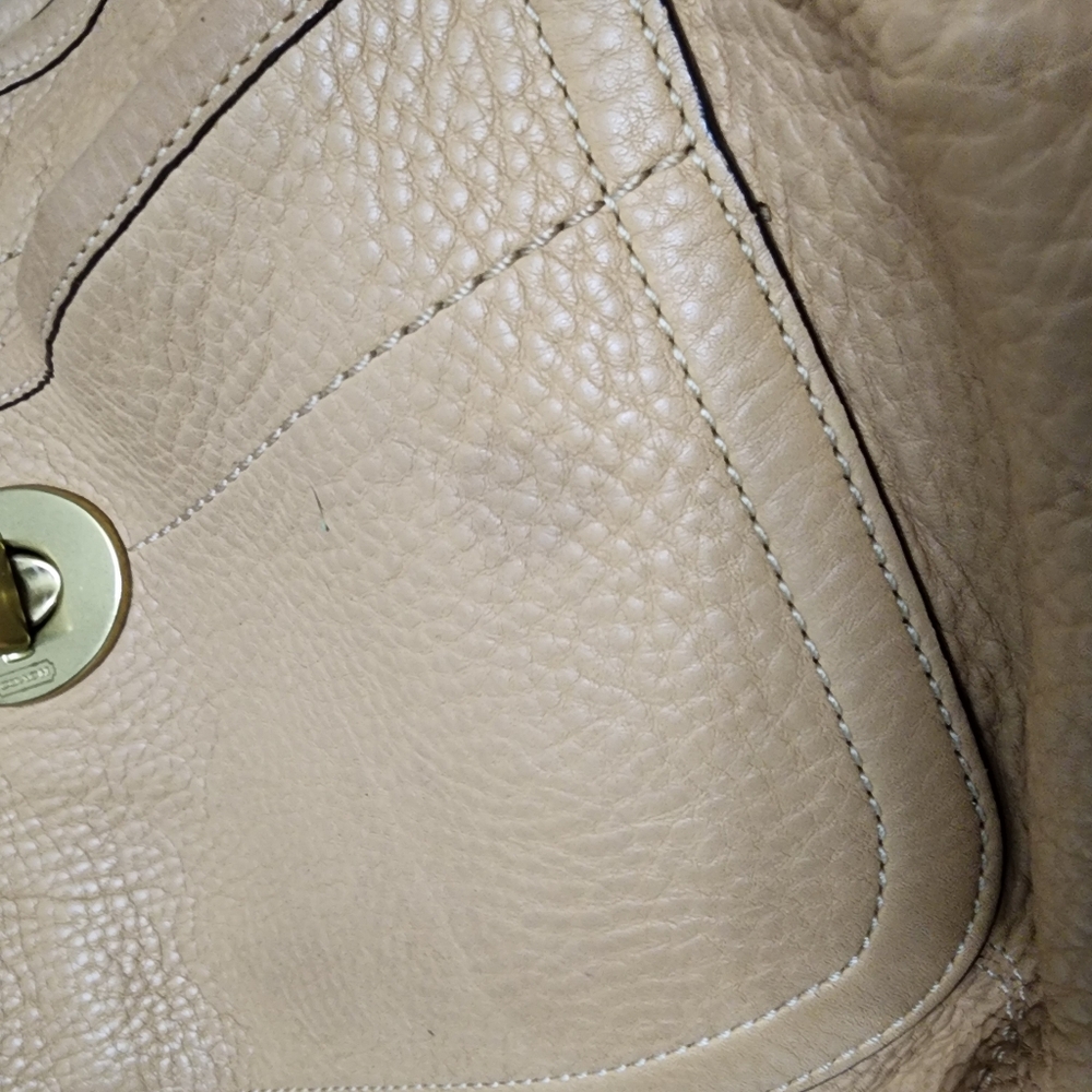Coach Ergo Pebbled Leather XL 11613 - Picture 9 of 15
